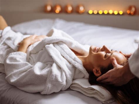 massaggi trapani erotici|MASSAGGIATRICE PROFESSIONISTA ESPERTA